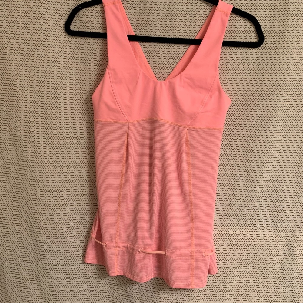 Lululemon tank size 4